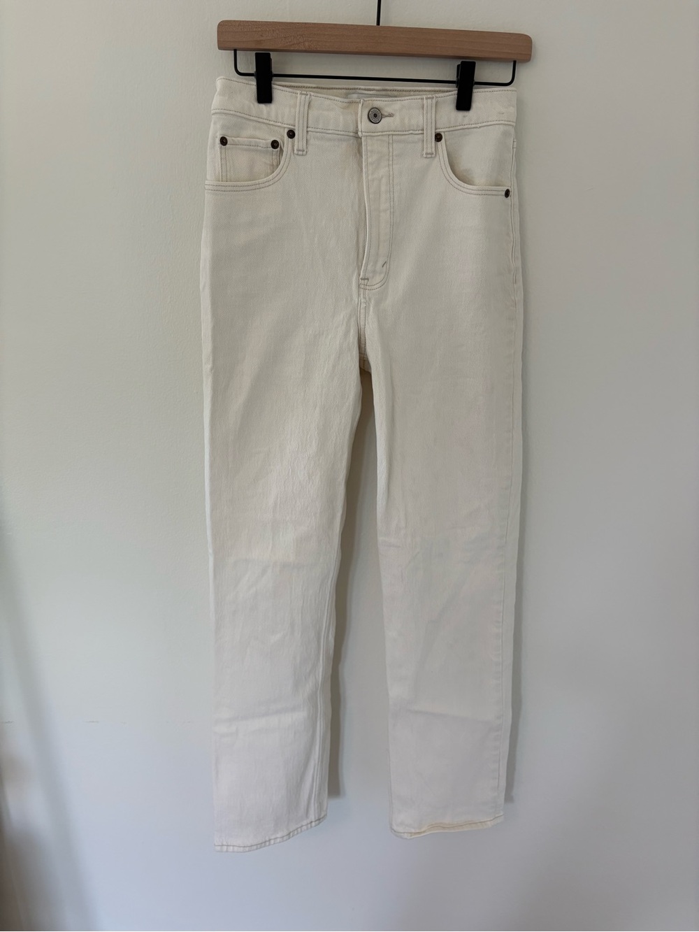 Abercrombie and Fitch 90s straight ultra high rise white jeans